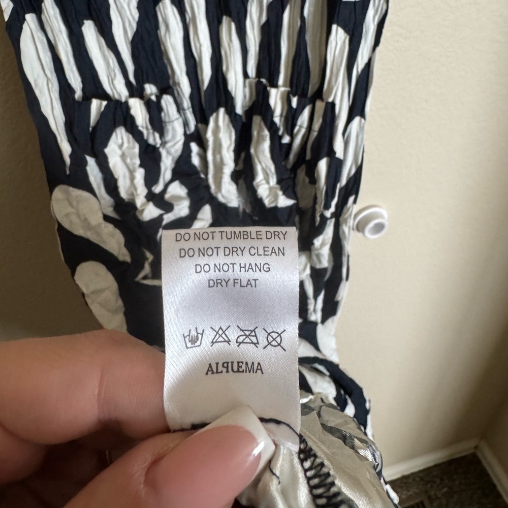 Alquema smash pocket dress in ink white droplet Sz 1 black‎ - Picture 10 of 11